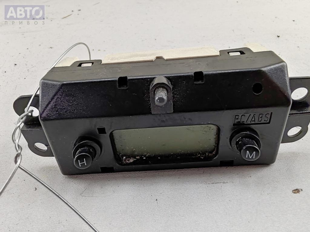 Часы к Ford Focus 2002
