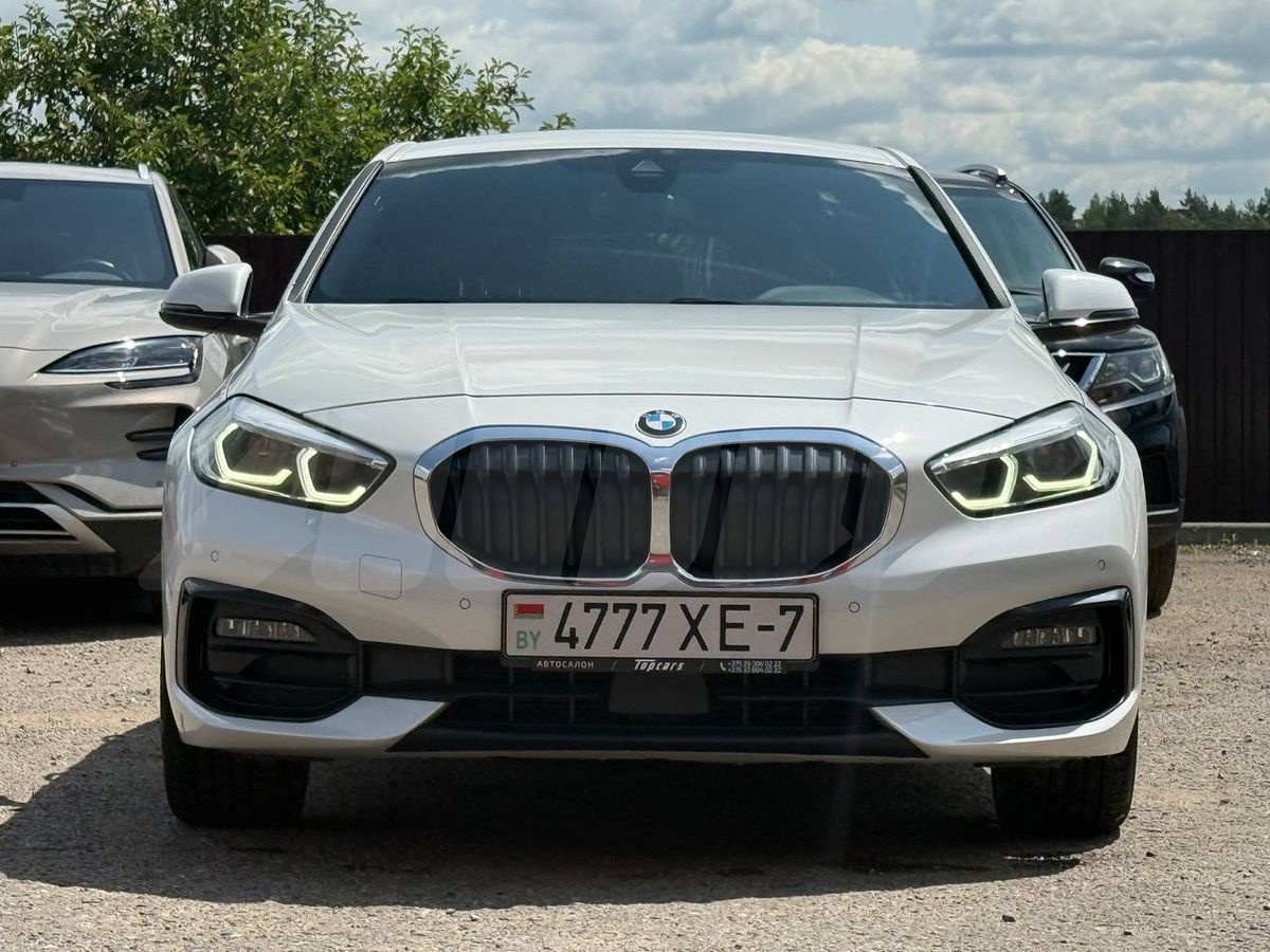 BMW 1 series III (F40), 2021