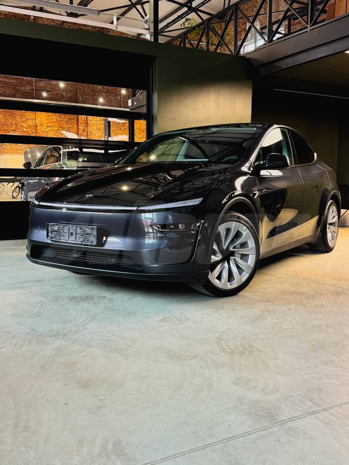 Tesla Model Y I Рестайлинг, 2025