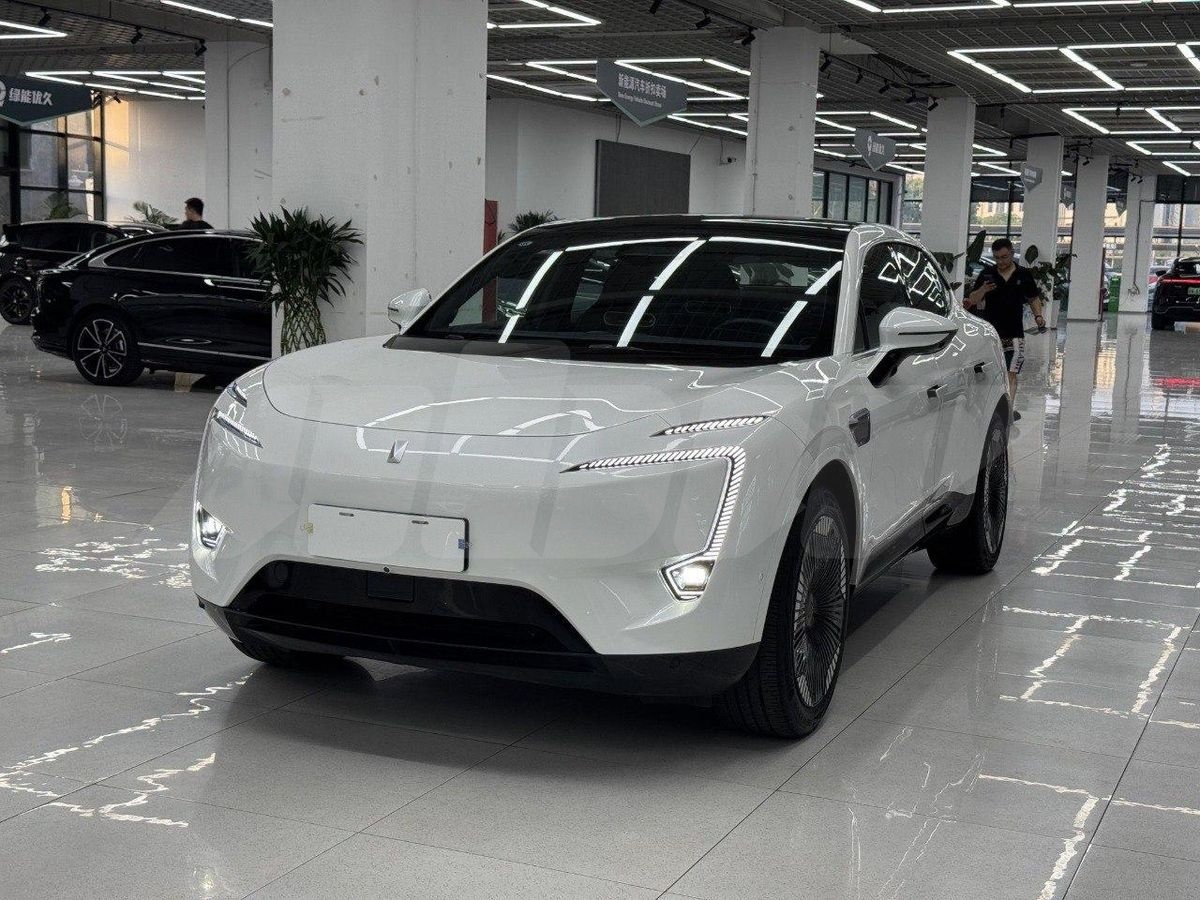 Avatr 11 I, 2023