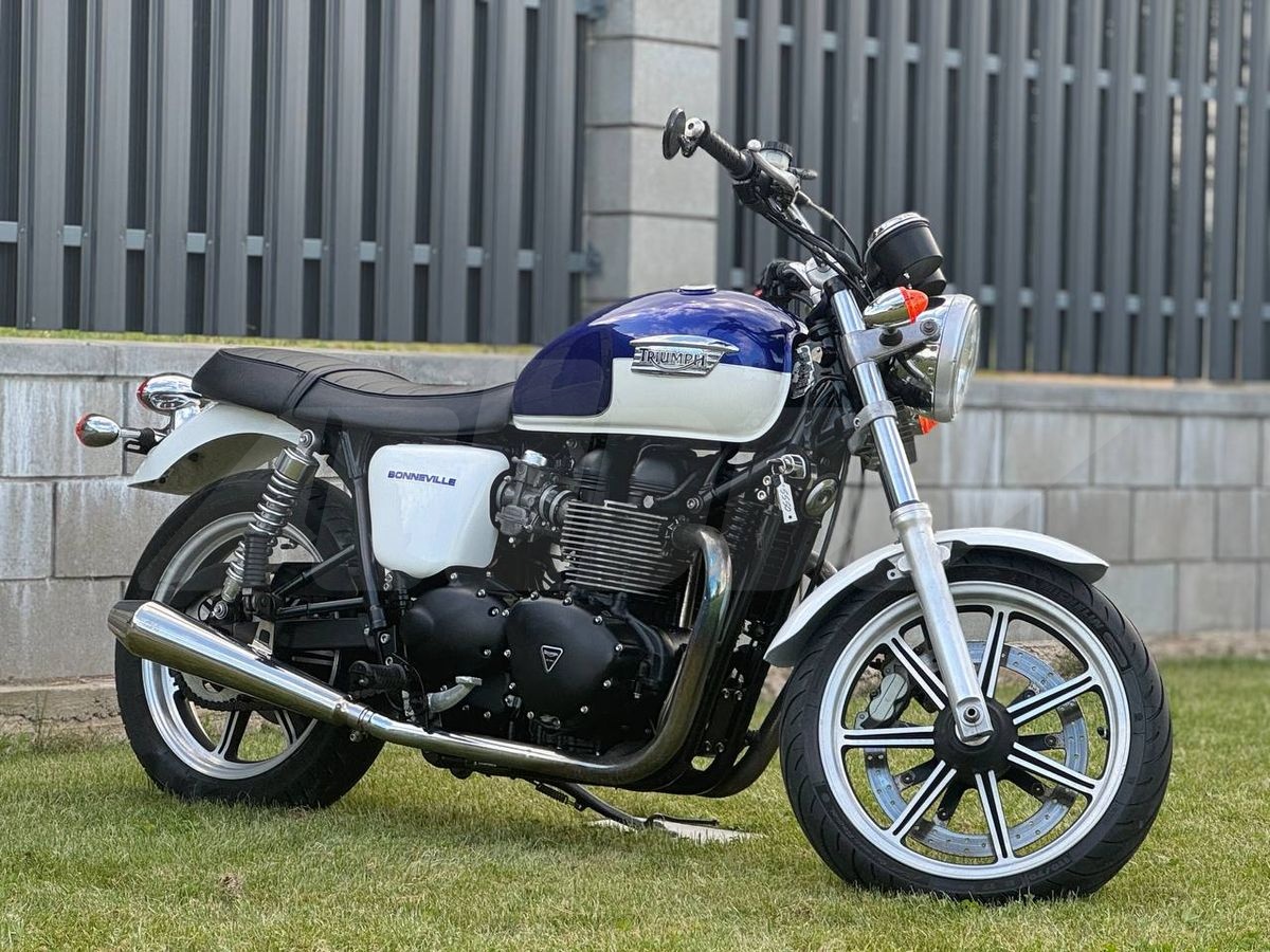 Triumph Bonneville, 2013