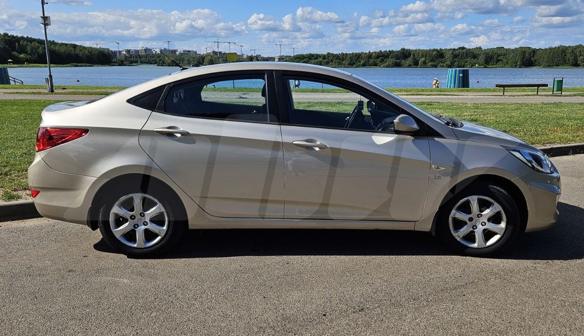 Hyundai Accent IV, 2013