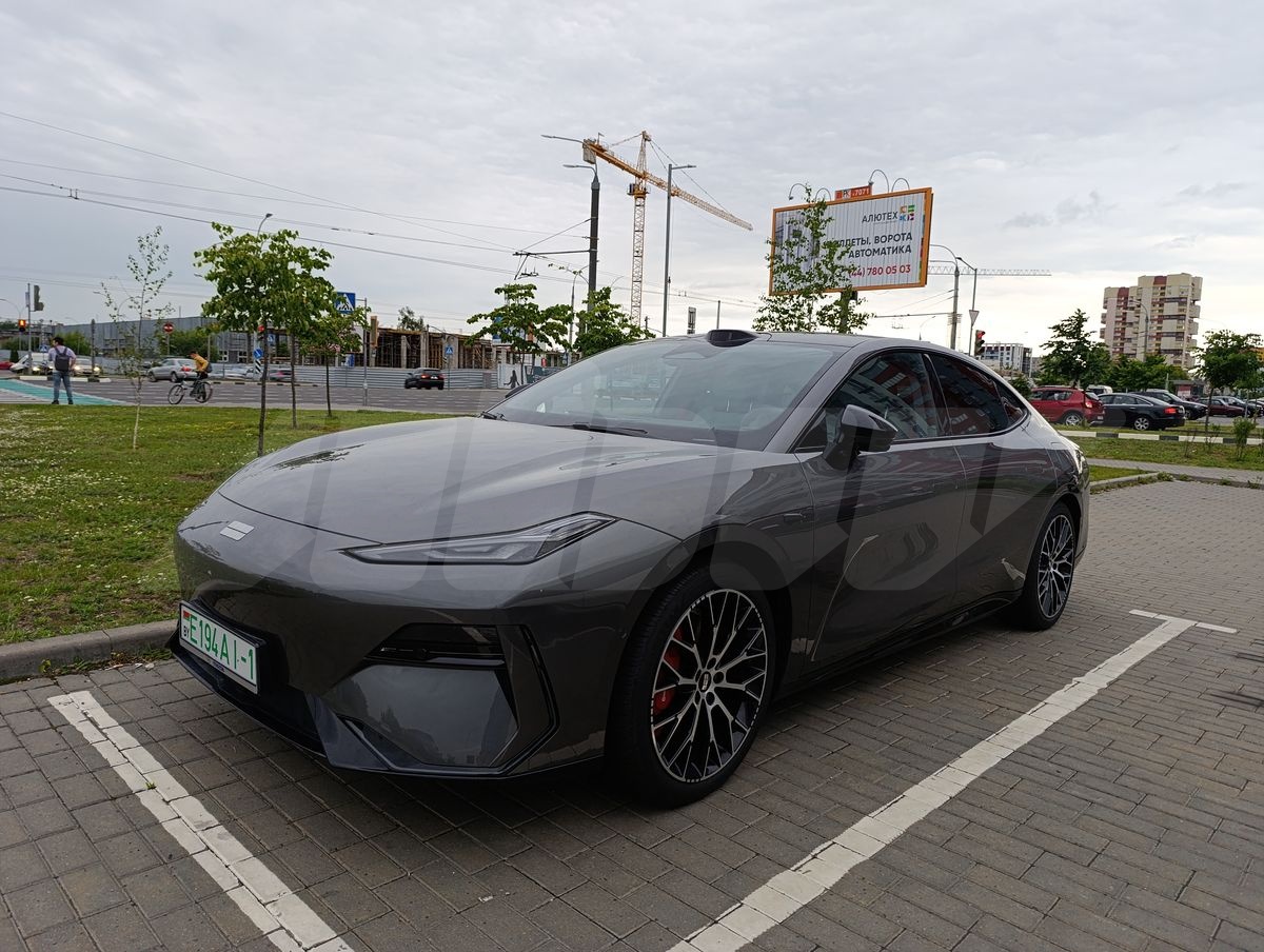 Geely Galaxy E8 I, 2025