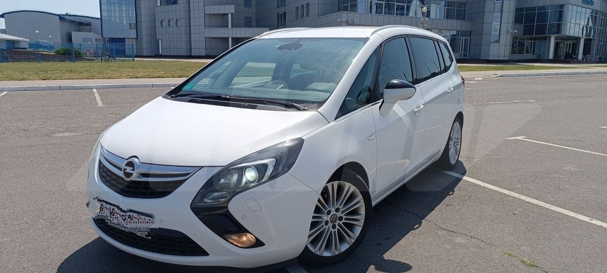 Opel Zafira C, 2015