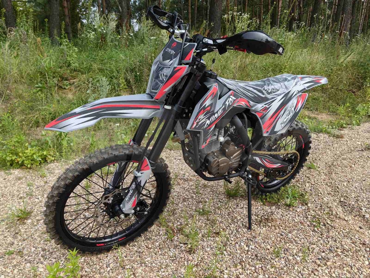 NINE FOX BLAZER 250, 2025