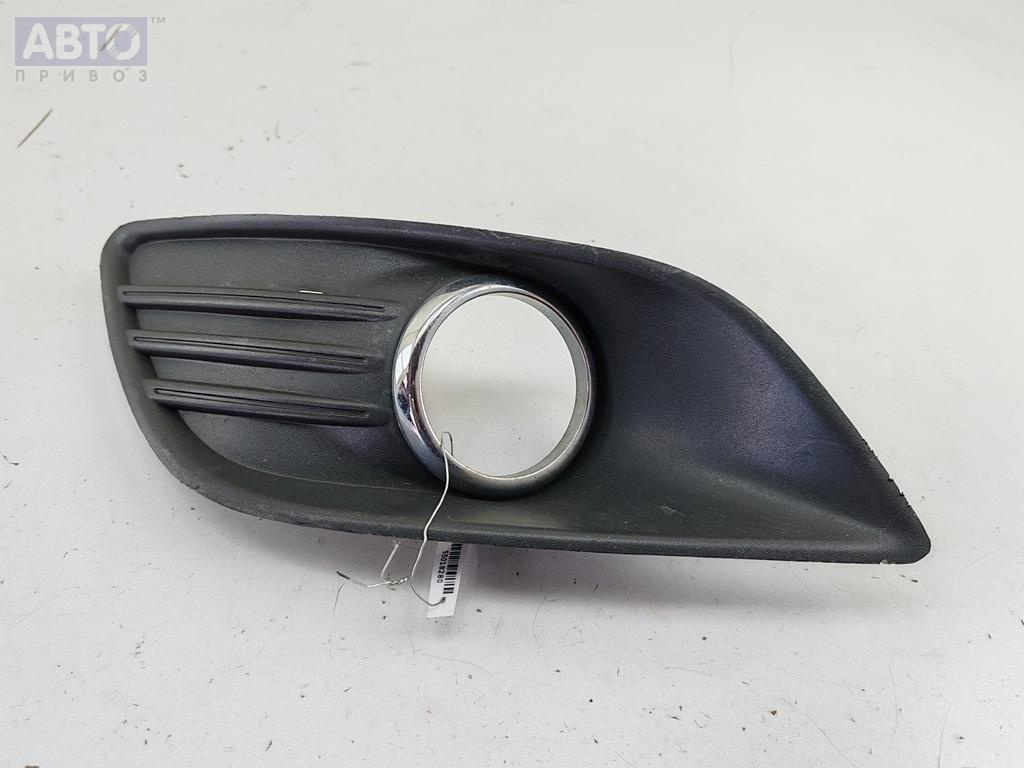 Рамка фары к Ford Focus 2008