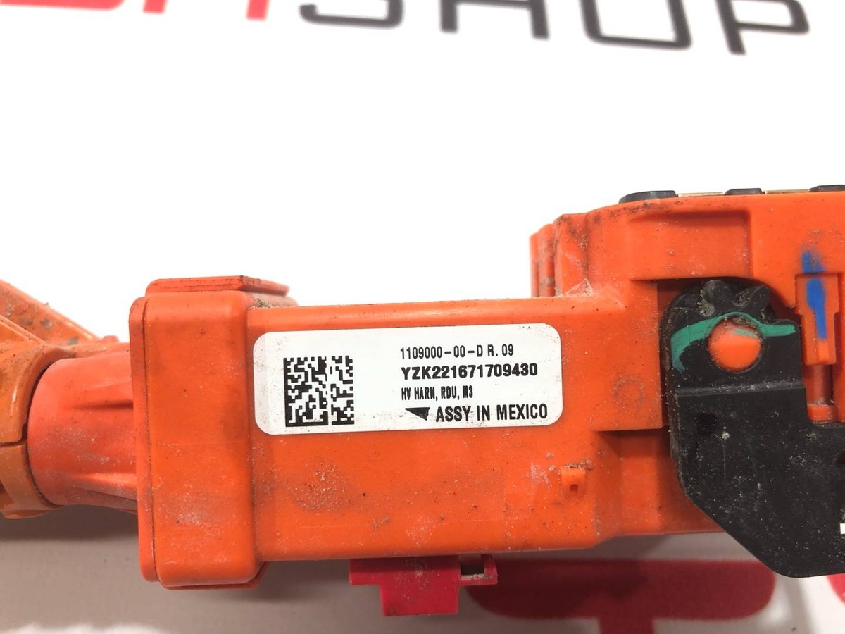 Порт зарядный к Tesla Model 3 2022