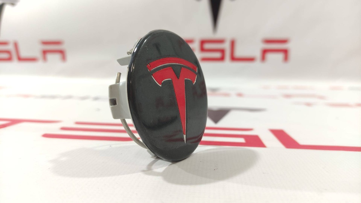 Колпачок литого диска к Tesla Model S 2013