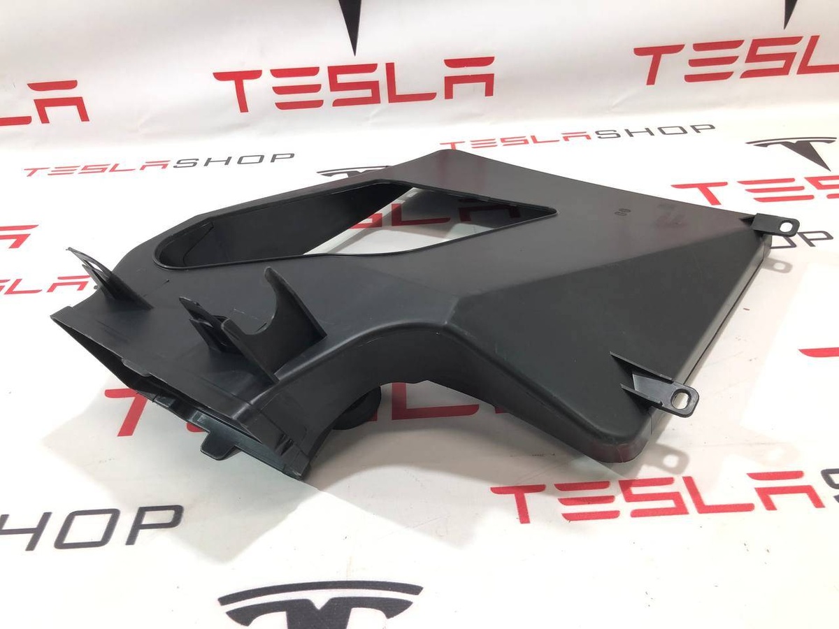 Дефлектор к Tesla Model S 2017