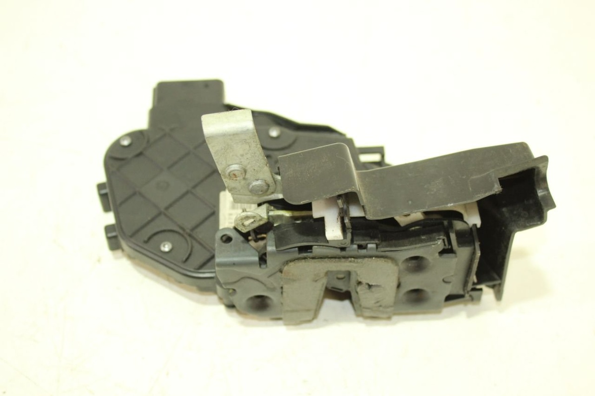 Замок двери передней левой к Ford S-MAX 2008