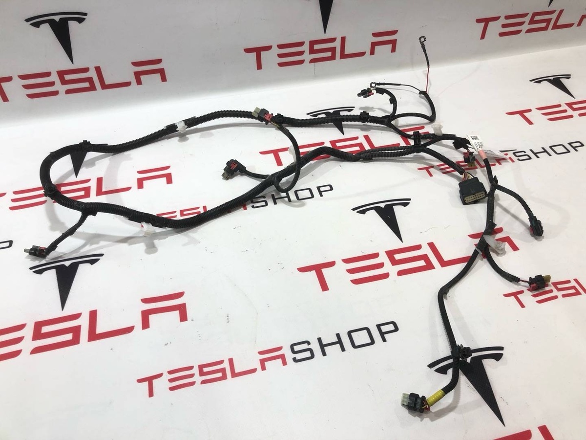 Проводка бампера переднего к Tesla Model 3 2022