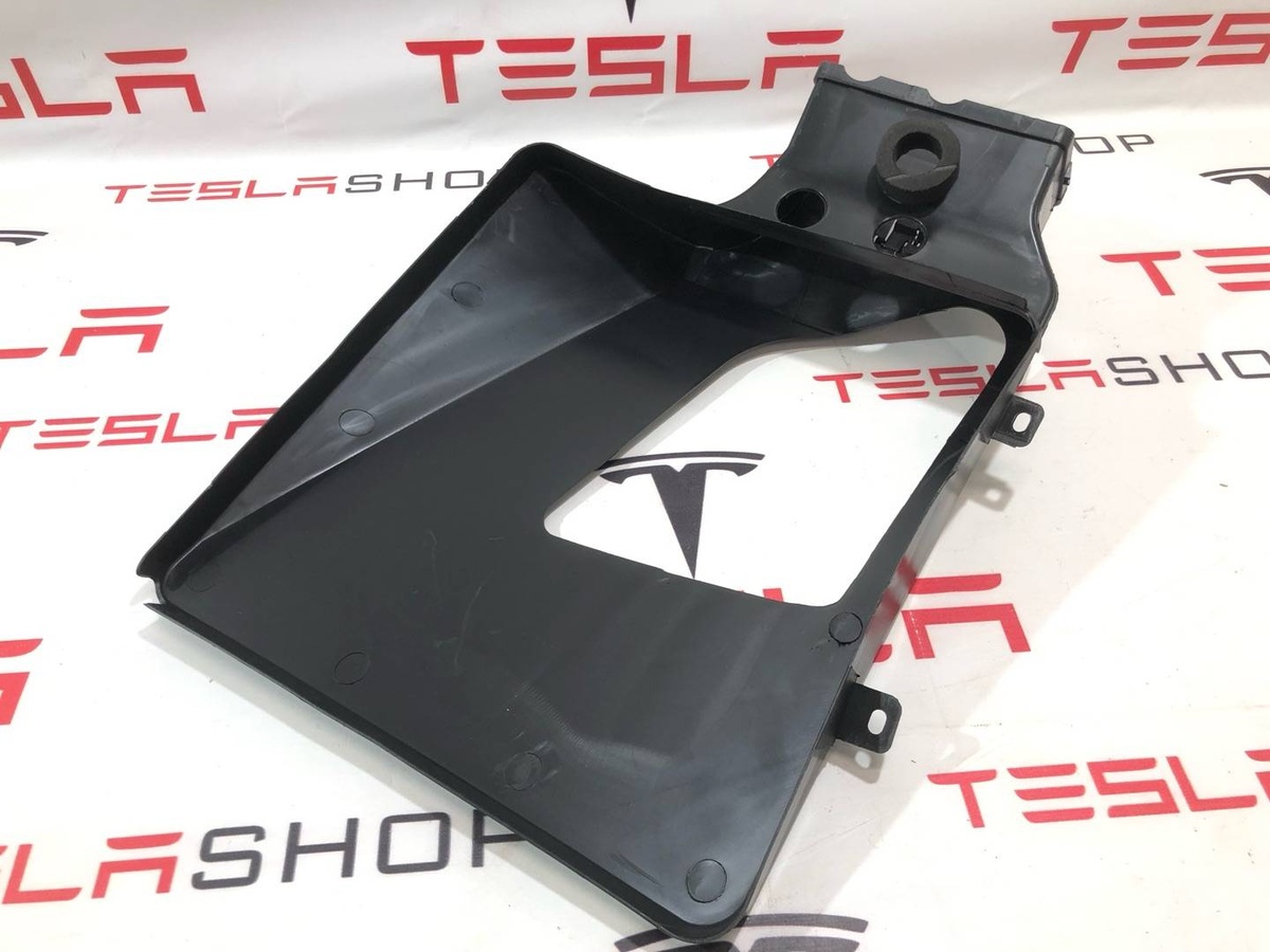 Дефлектор к Tesla Model S 2017