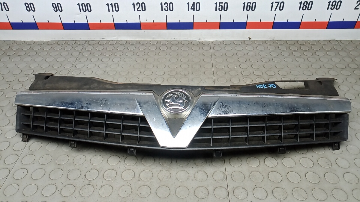 Решетка радиатора к Opel Astra 2008