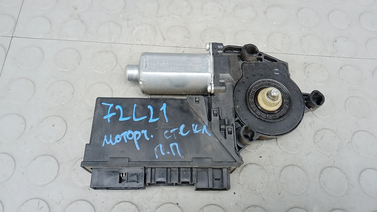 Моторчик стеклоподъемника к Audi A4 2002