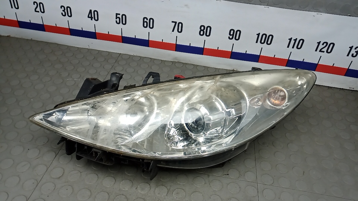 Фара левая к Peugeot 307 2007