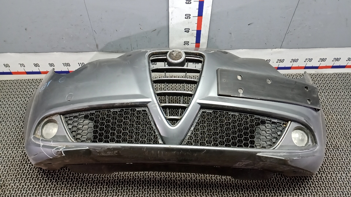 Бампер передний к Alfa Romeo MiTo 2009