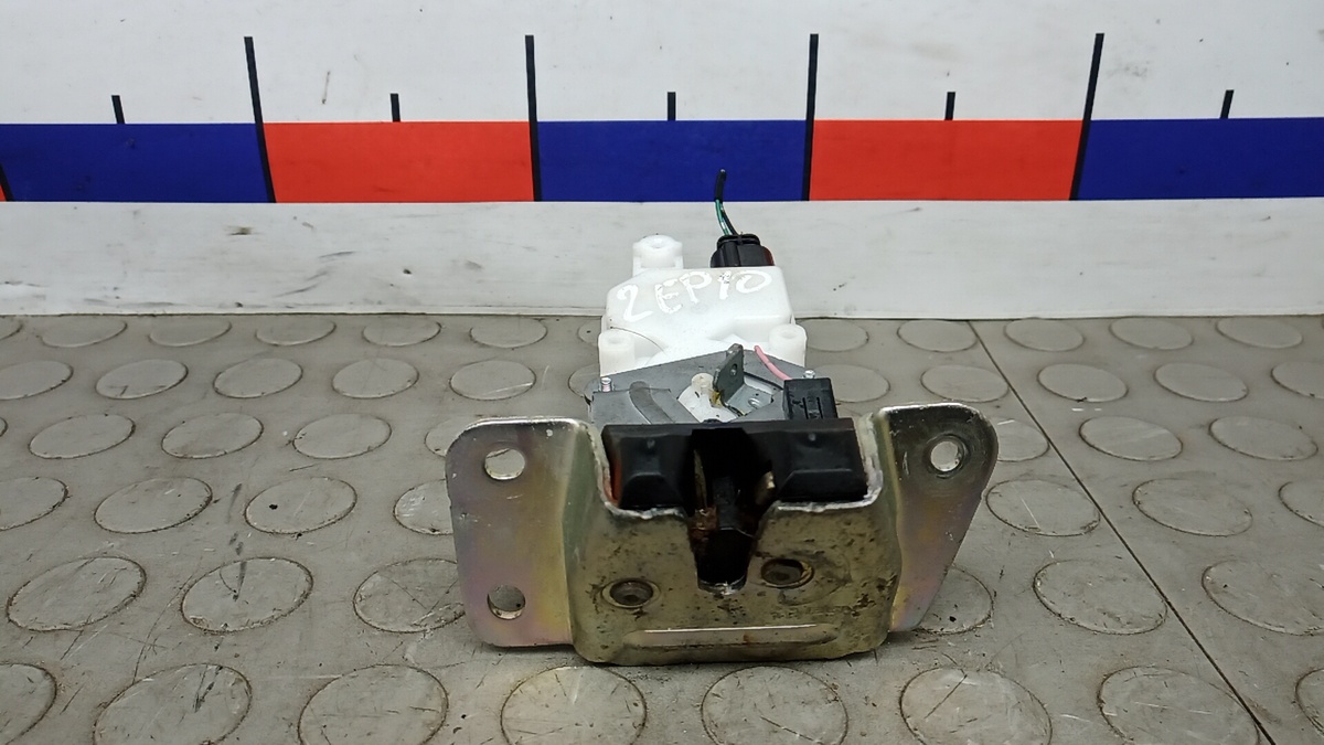 Замок двери к Mitsubishi ASX 2010