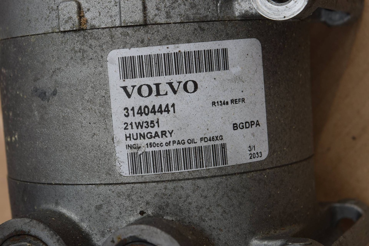 Компрессор кондиционера к Volvo S60 2012
