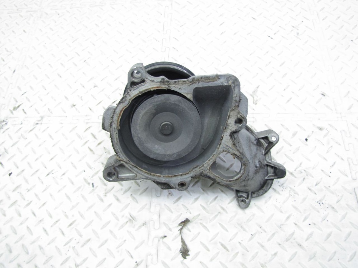 Помпа к BMW X5 2005