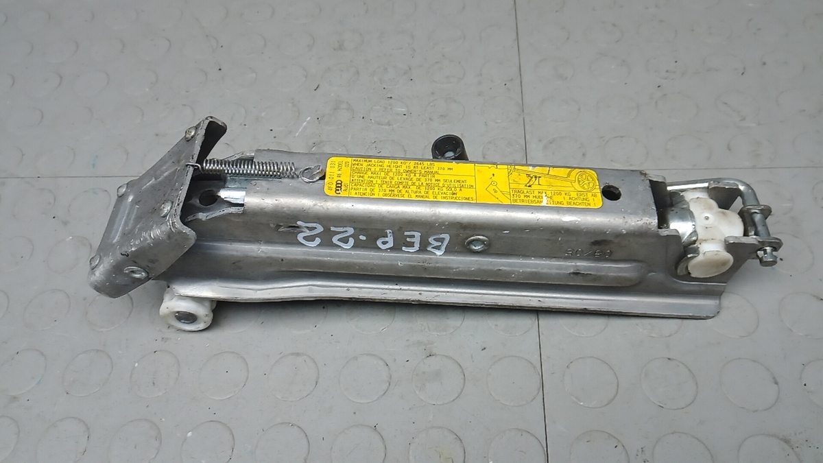 Домкрат к Audi A6 2006