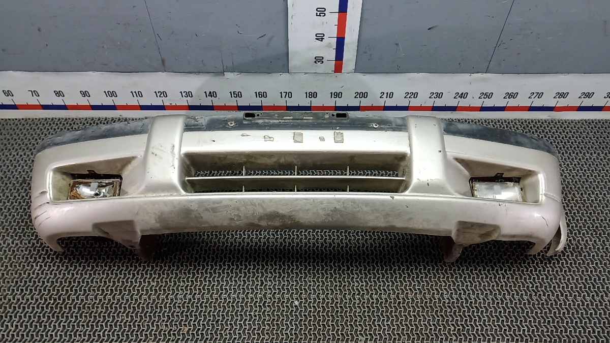 Бампер передний к Isuzu Trooper 2002