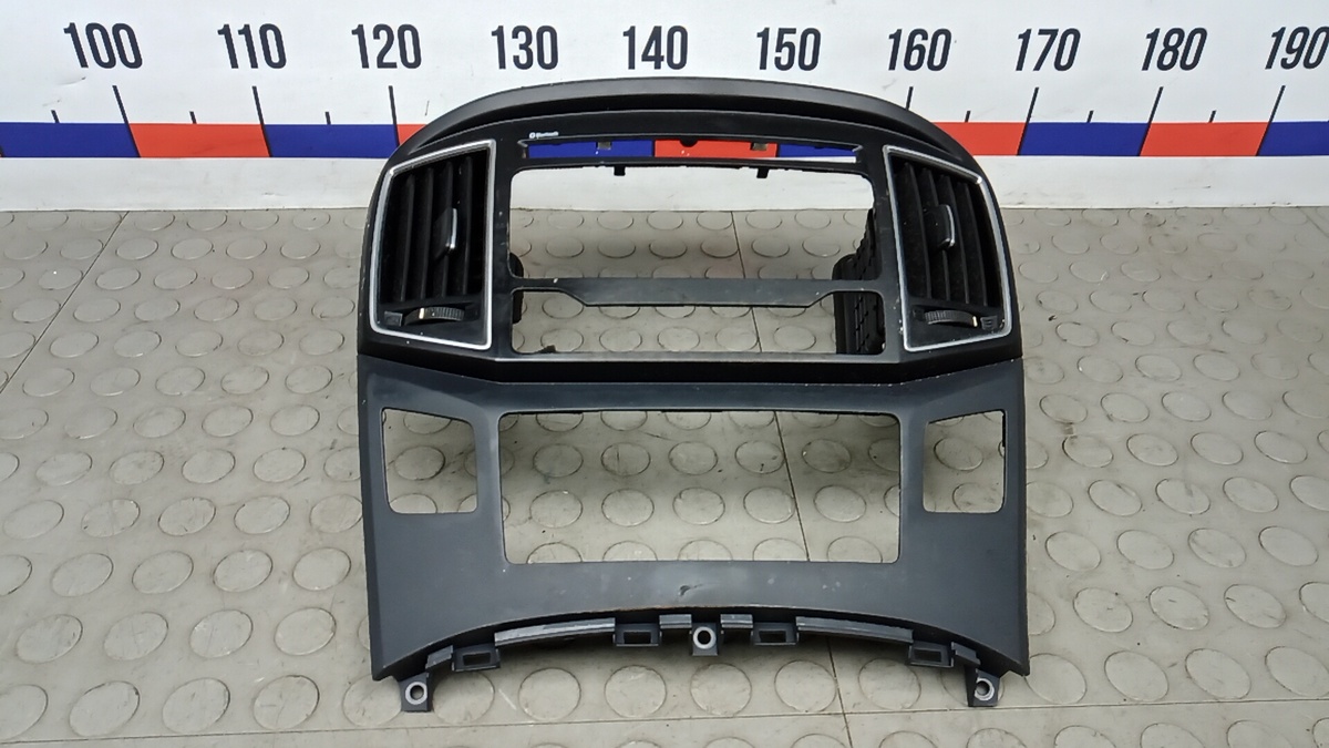 Дефлектор к Hyundai H-1 2015