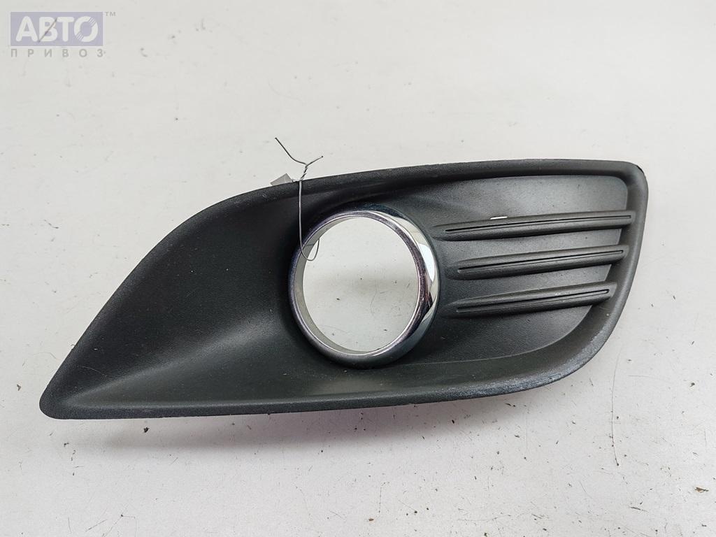 Рамка фары к Ford Focus 2008