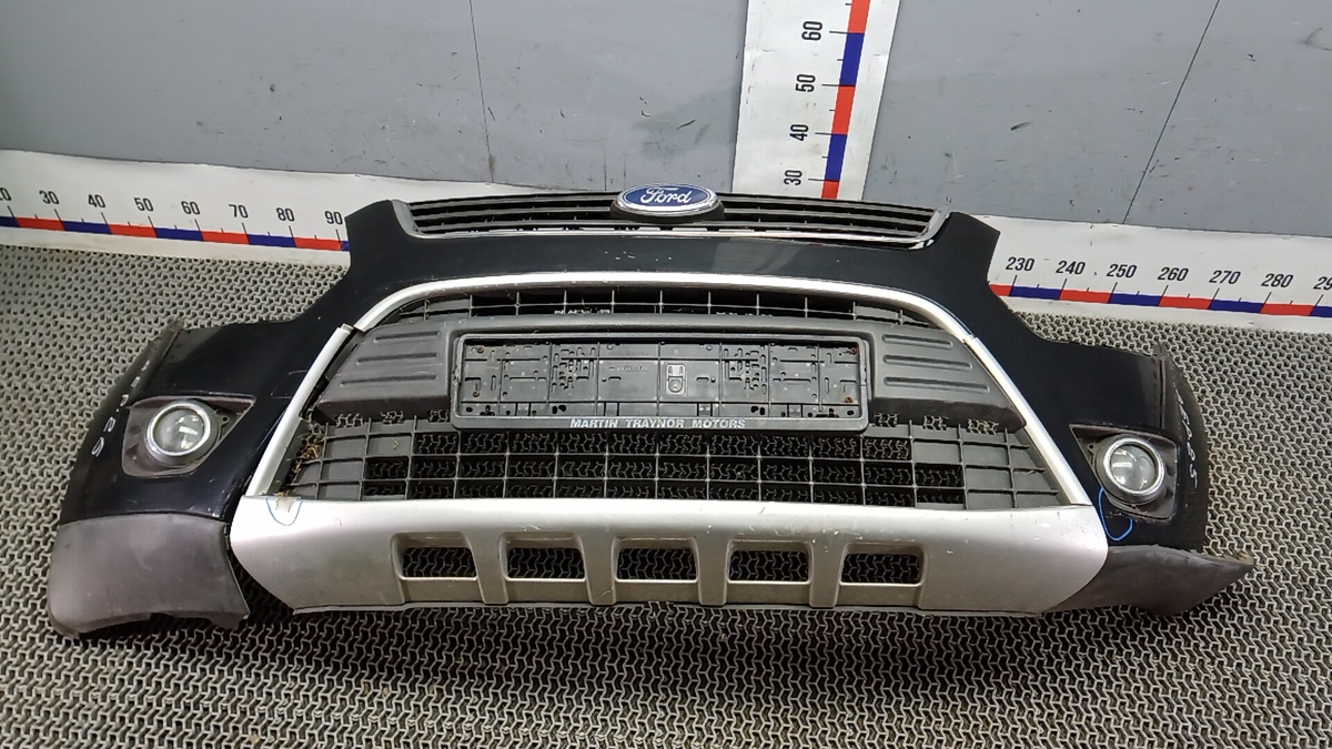 Бампер передний к Ford Kuga 2009