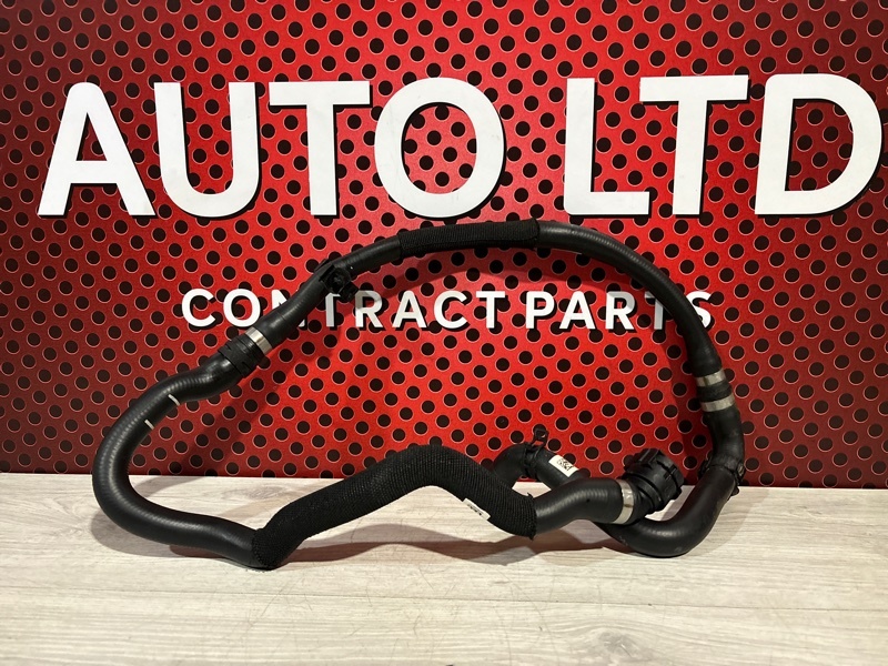 Патрубок к BMW 1 2023