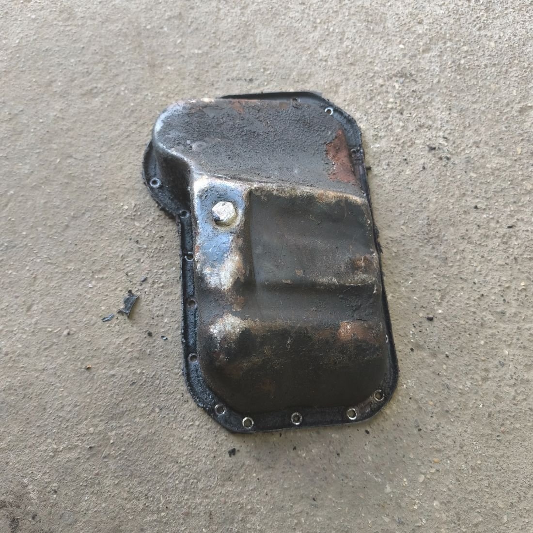 Поддон к Audi 80 1985