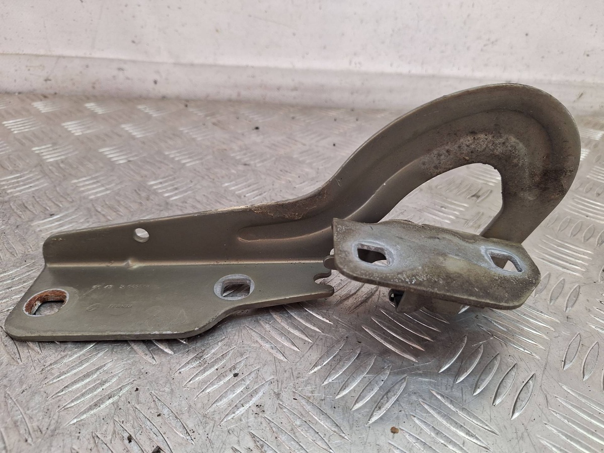 Петля капота левая к Renault Scenic 2003