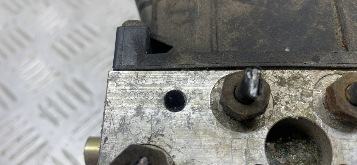 Блок ABS к Alfa Romeo 156 2002