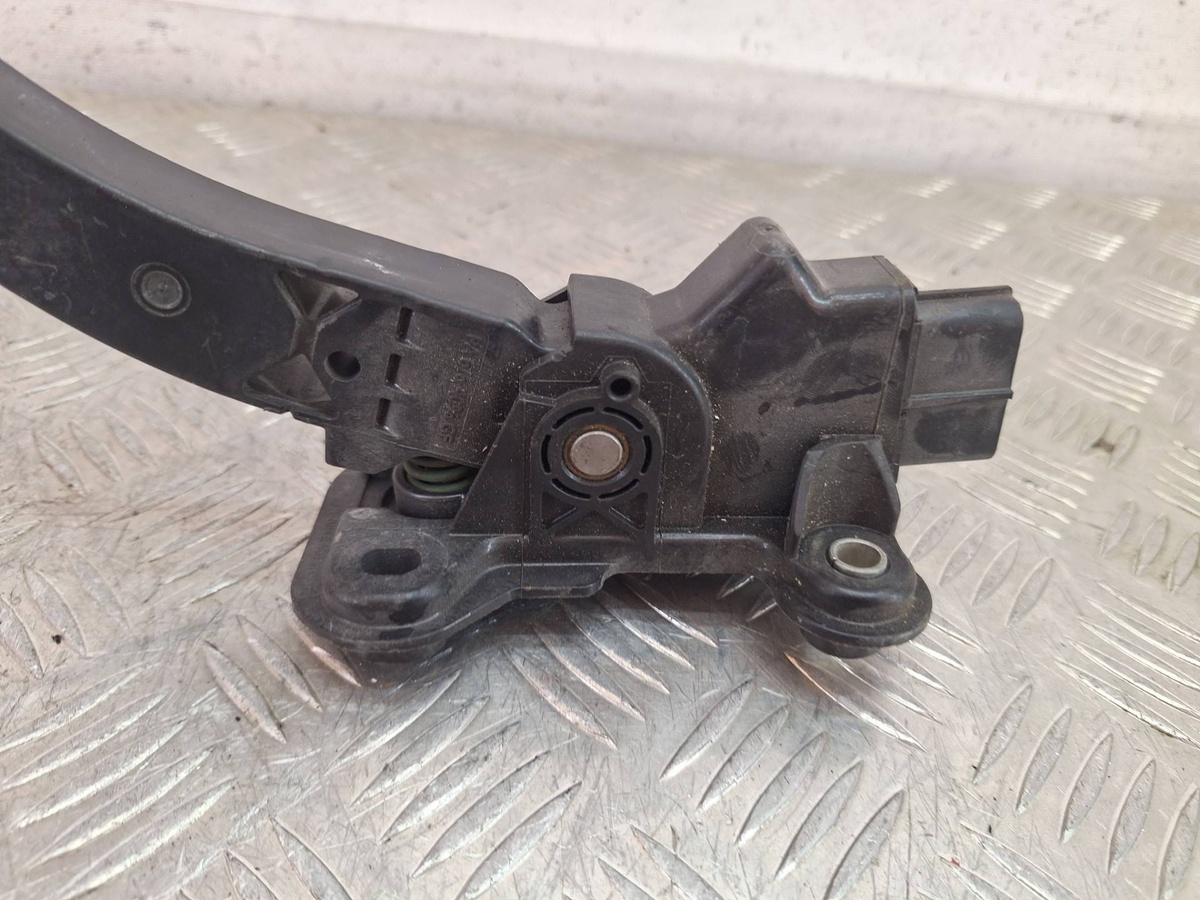 Педаль газа к Citroen C-Crosser 2010