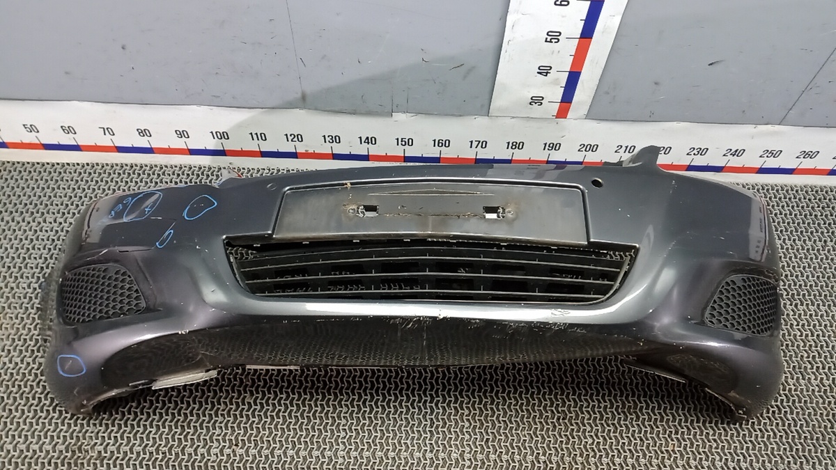Бампер передний к Opel Zafira 2010