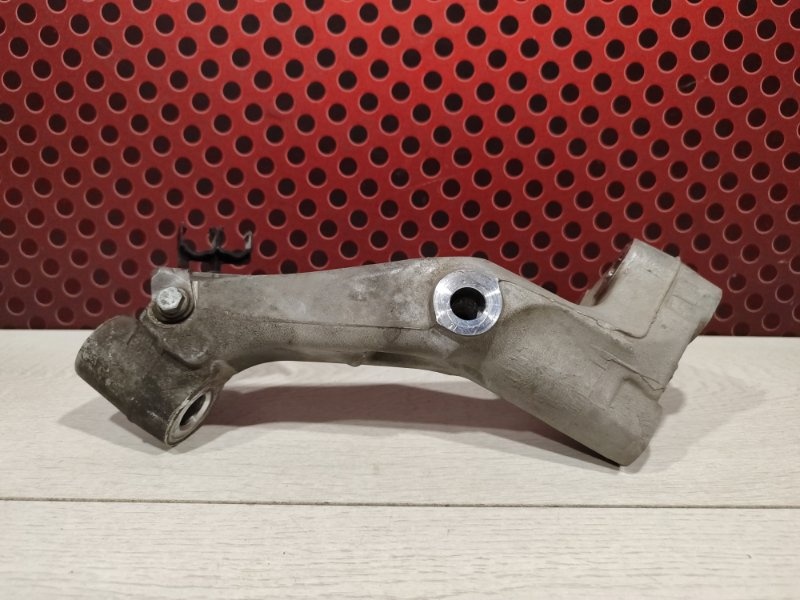 Кронштейн подрамника к Citroen DS7 2023