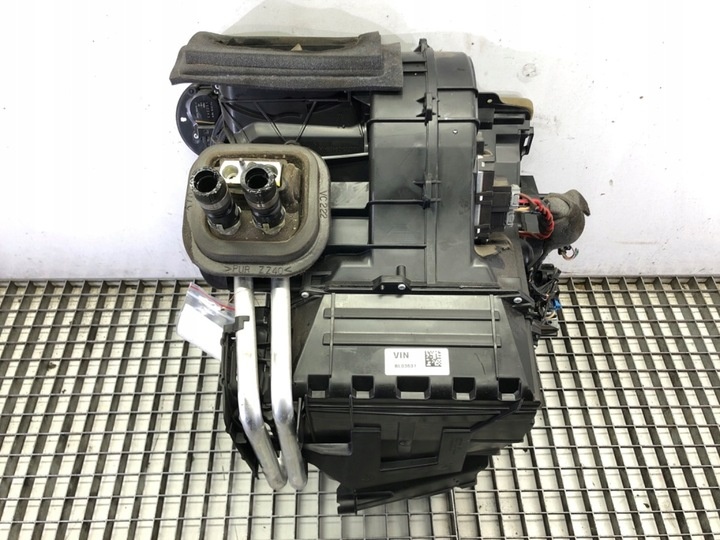 Отопитель в сборе (печка) к Ford Focus 2011