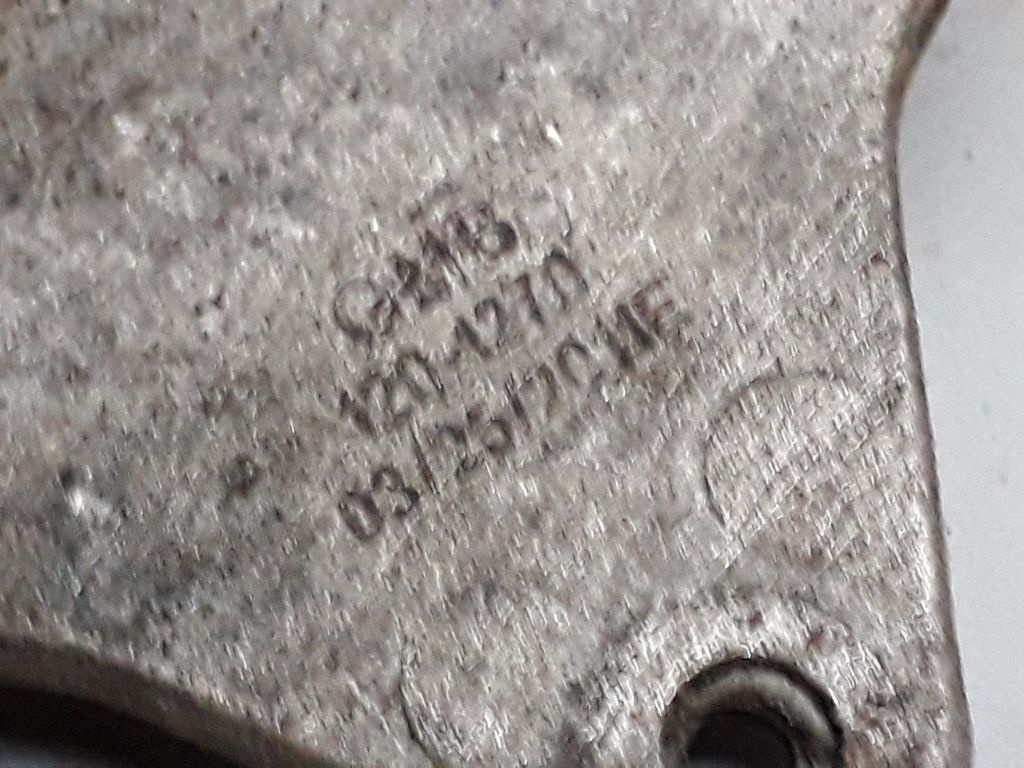 Помпа к Dodge Caravan 1999