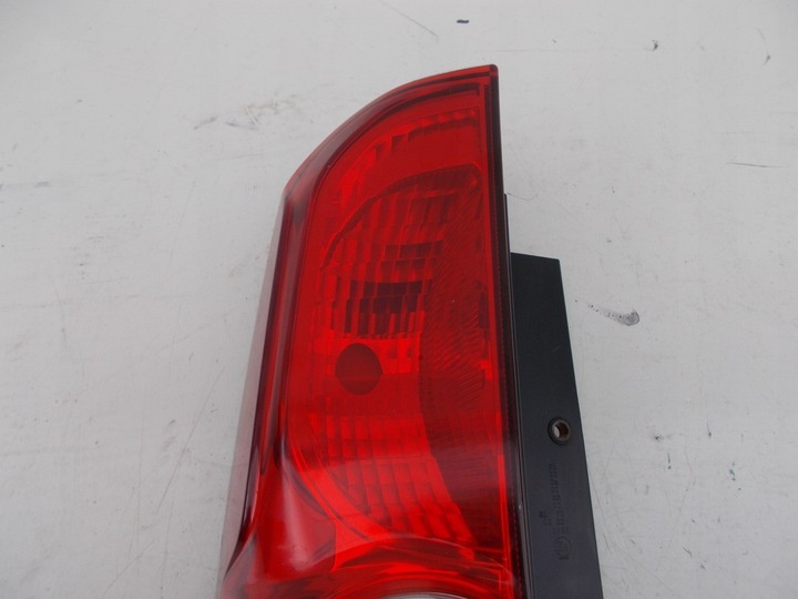 Фонарь задний левый к Fiat Doblo 2010