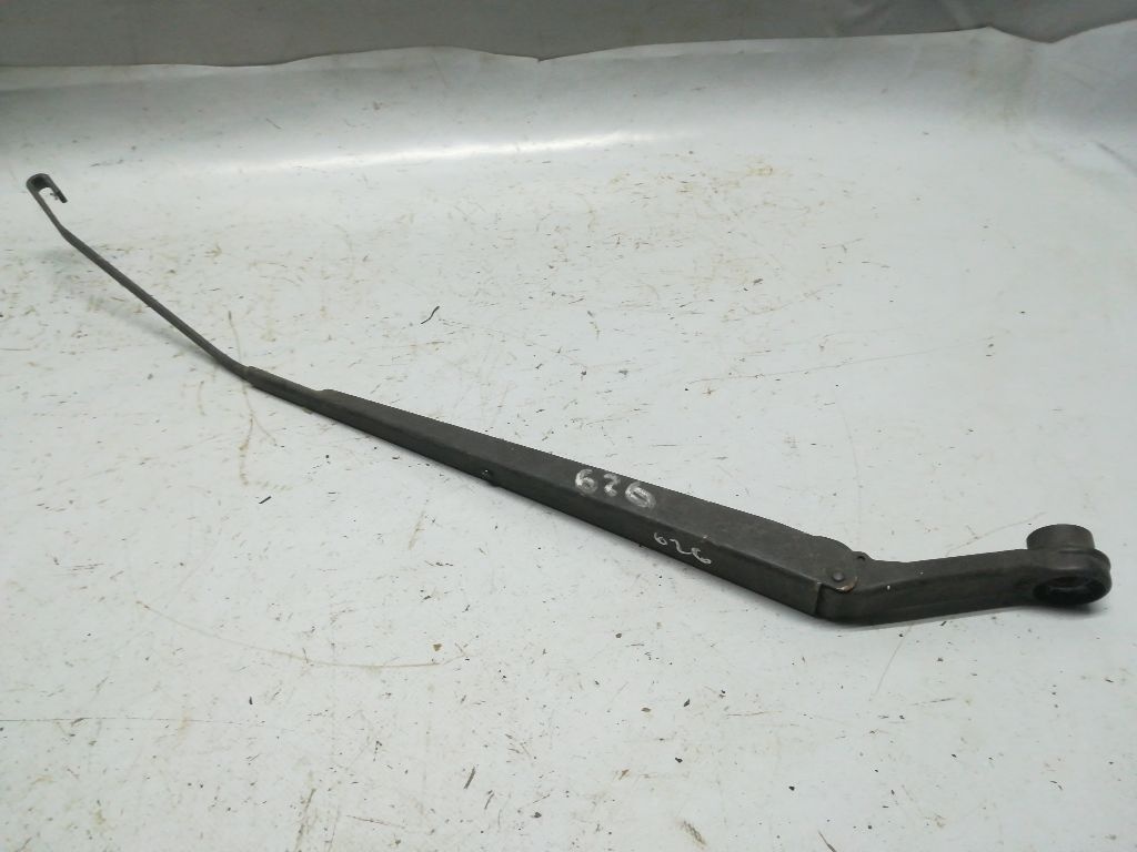 Щеткодержатель к Mazda 626 1998