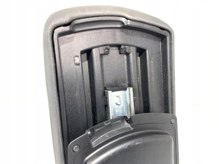 Подлокотник к Citroen C4 2011