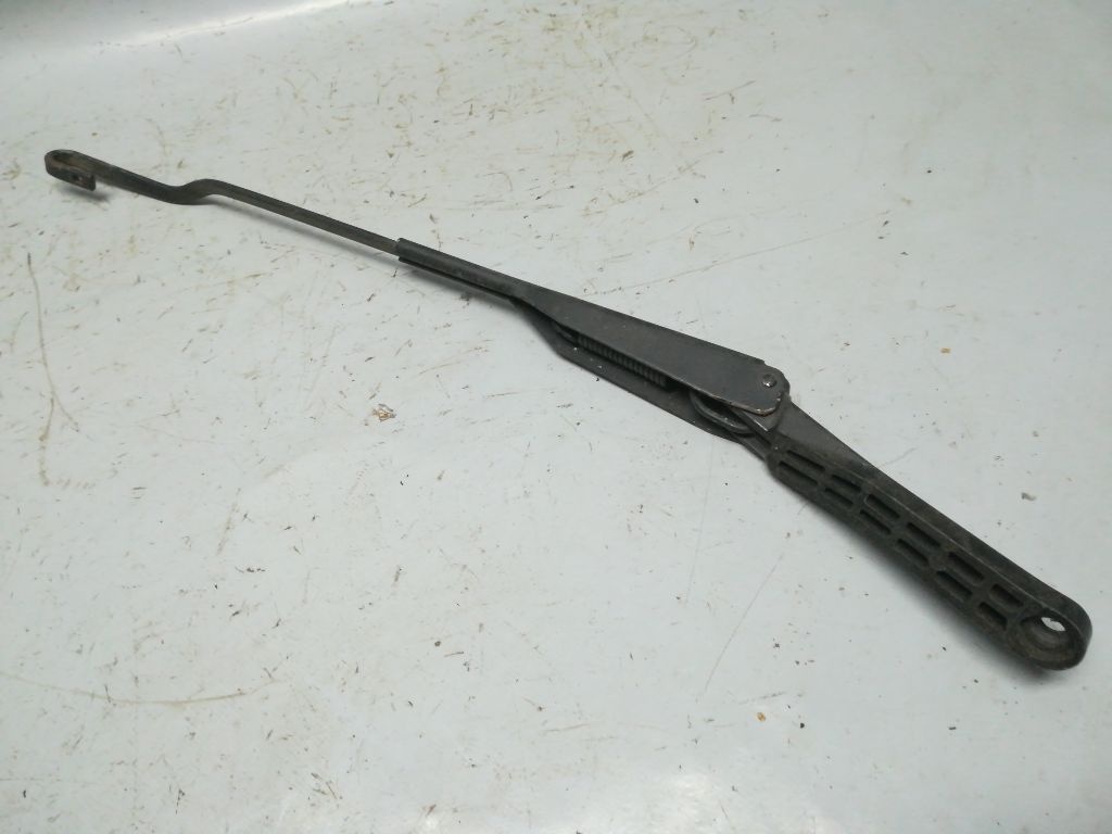 Щеткодержатель к Renault 19 1990