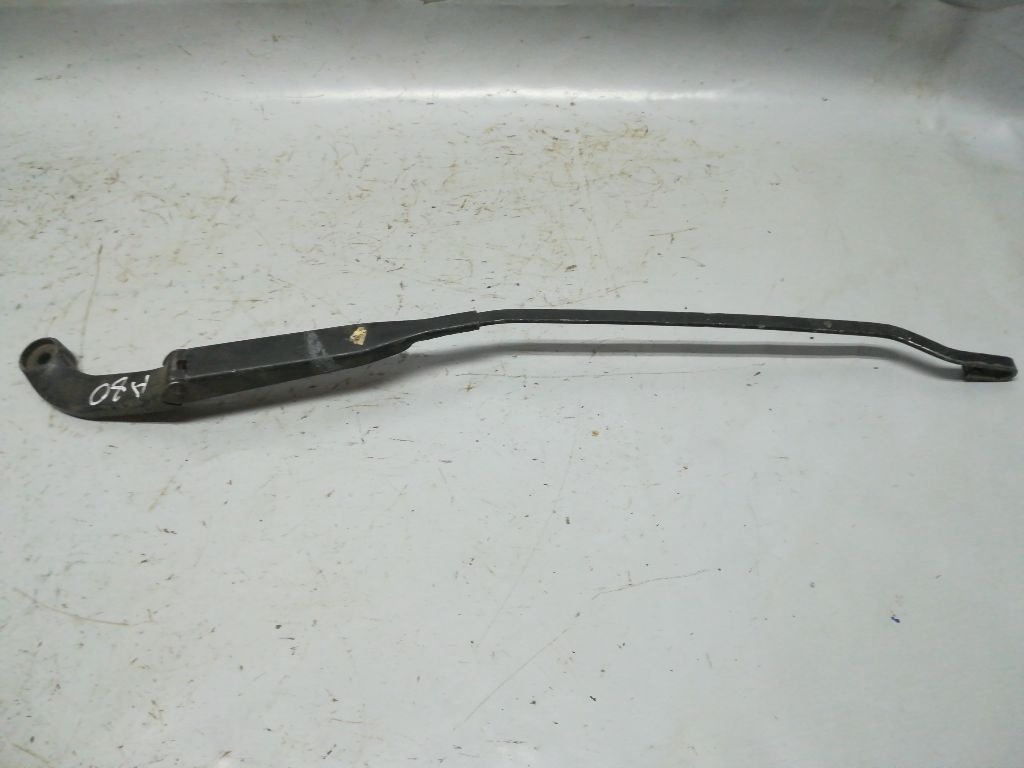 Щеткодержатель к Audi 80 1995