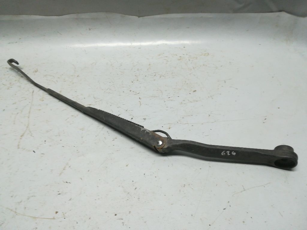 Щеткодержатель к Mazda 626 1996
