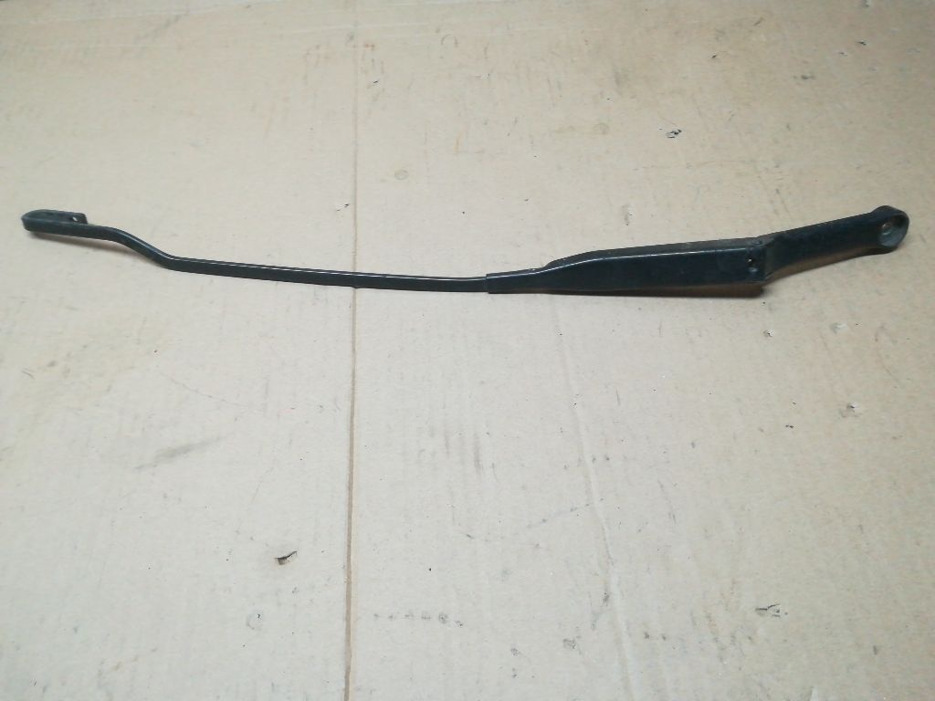 Щеткодержатель к Audi A4 1997