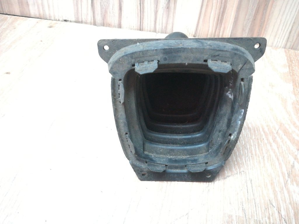 Чехол рычага КПП к Mazda 323 1996