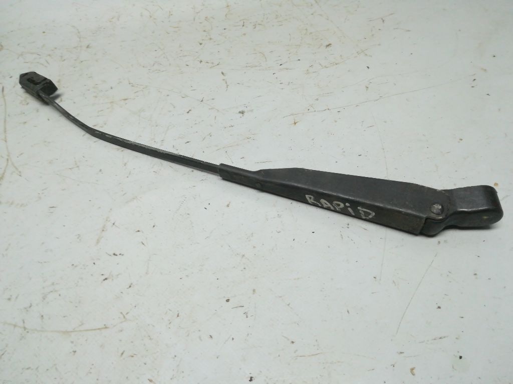 Щеткодержатель к Renault Rapid 1996