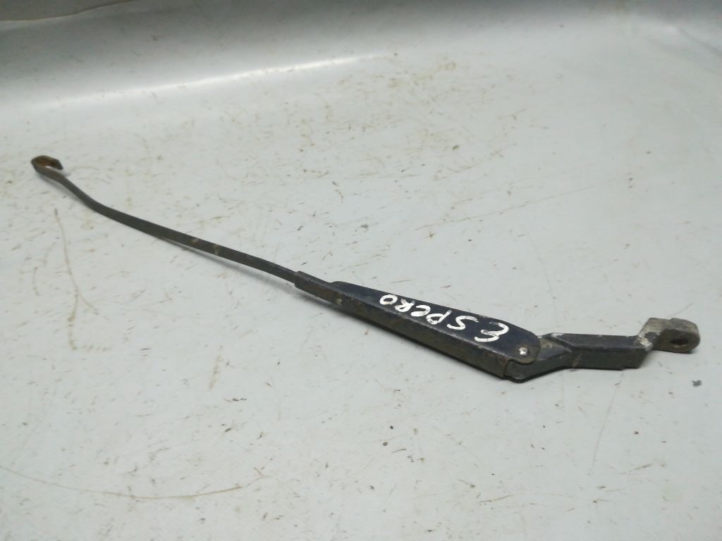 Щеткодержатель к Daewoo Espero 1996