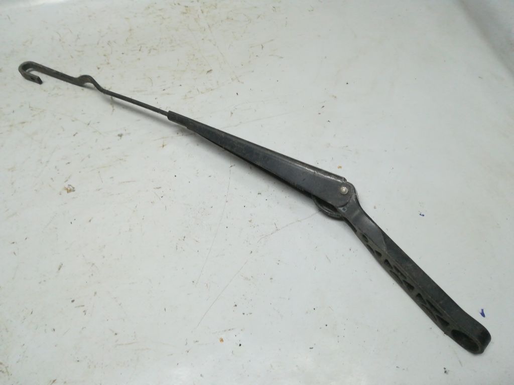 Щеткодержатель к Renault 19 1990