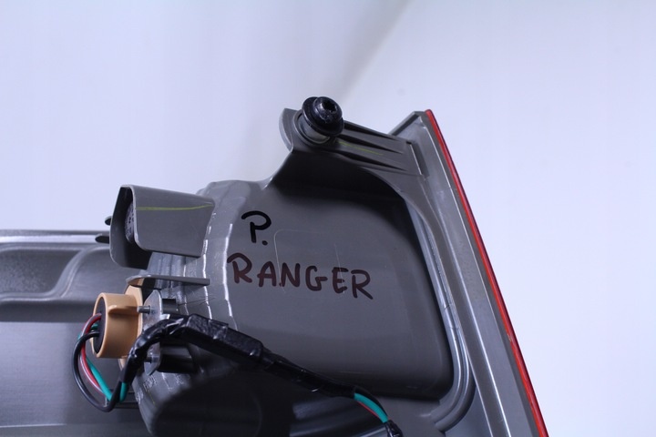 Фонарь задний левый к Ford Ranger 2011