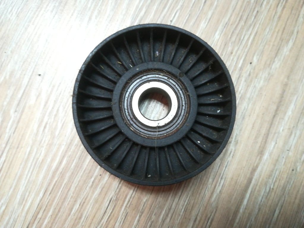 Ролик обводной к Hyundai Santa Fe 2004